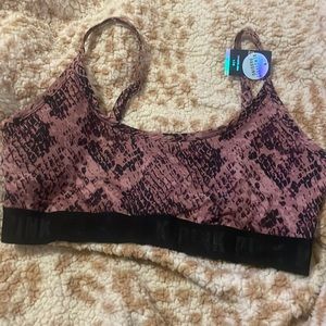 NWT Victoria’s Secret PINK Ultimate Sports Bra L